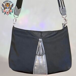 🌟Stella & Dot: “Work Hard Play Hard” Crossbody🌟